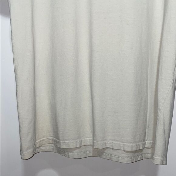 Cream Short Sleeve Tee with Vintage Car Graphic - Picture 3 of 9